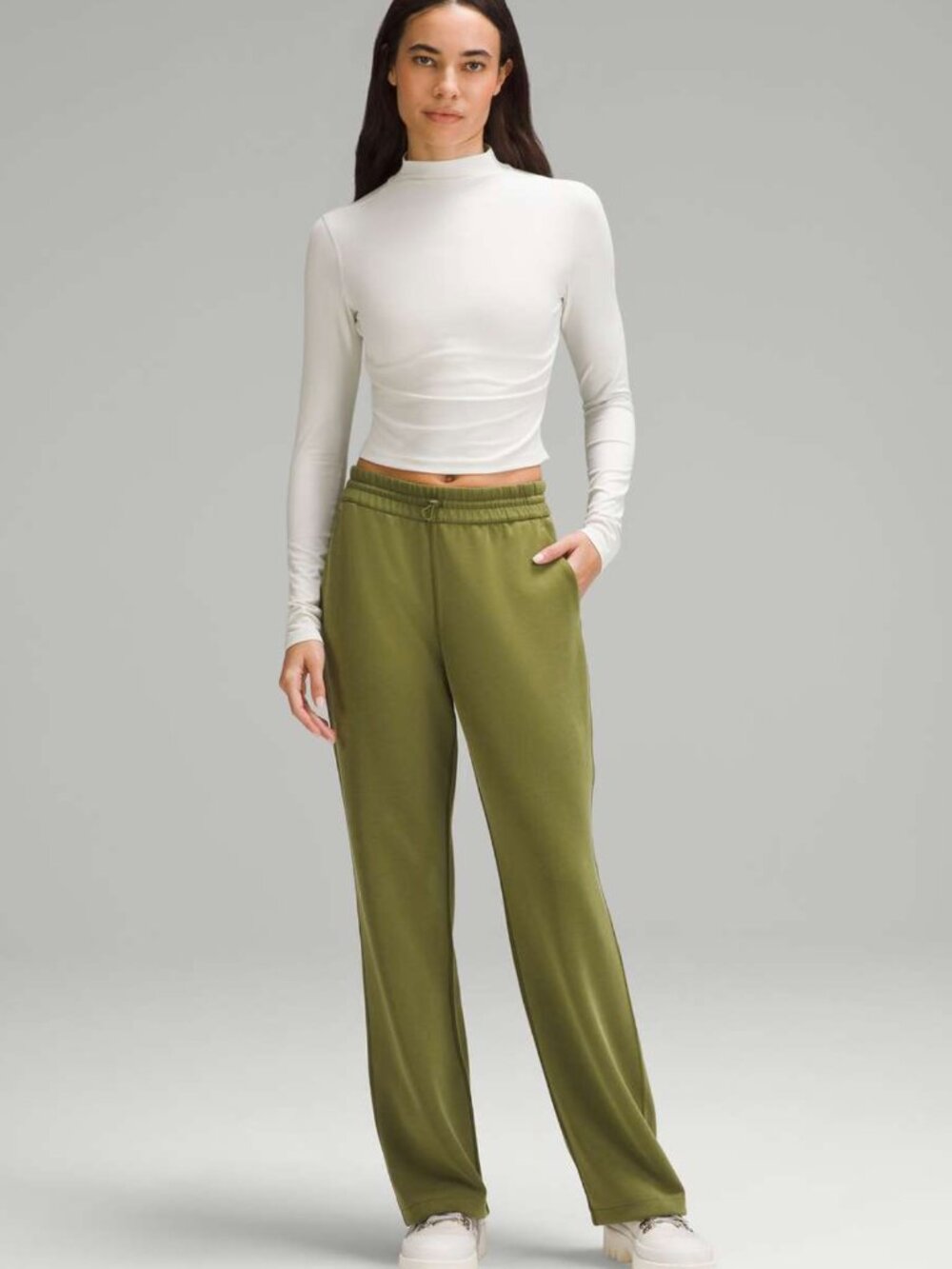 Lululemon Softstreme Pant in Ether Green // US 6